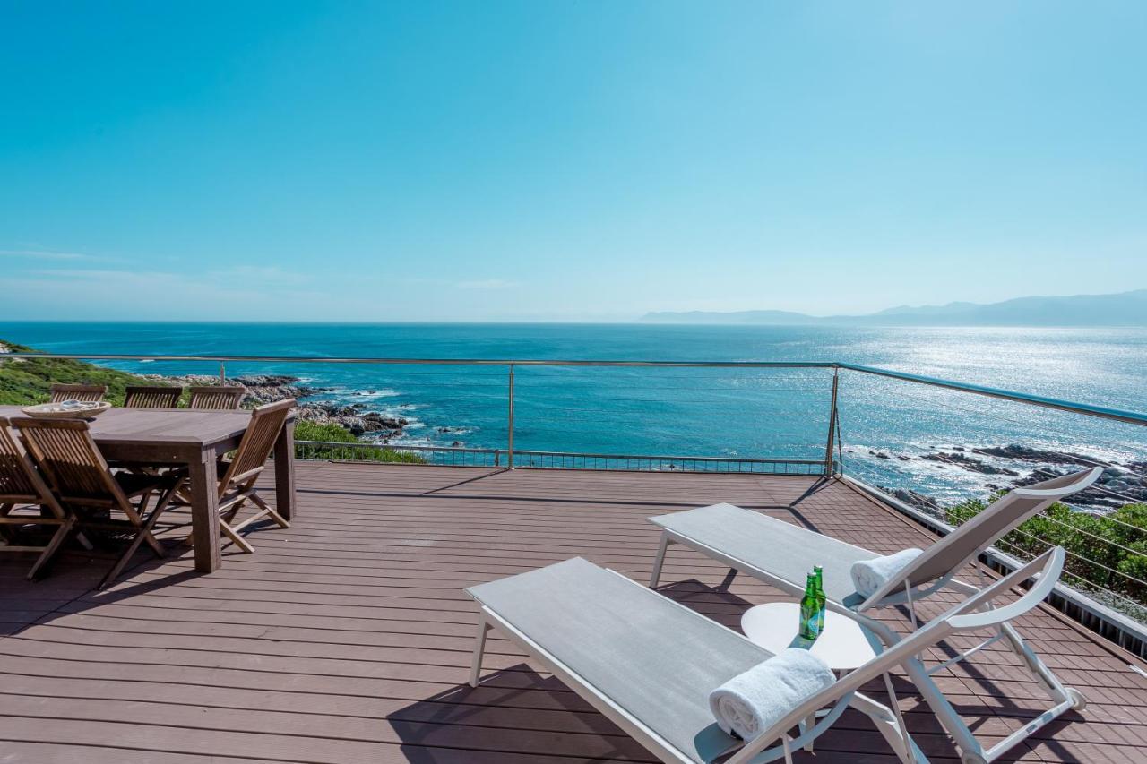 Whale Huys Luxury Oceanfront Eco Villa คานสบาย ภายนอก รูปภาพ