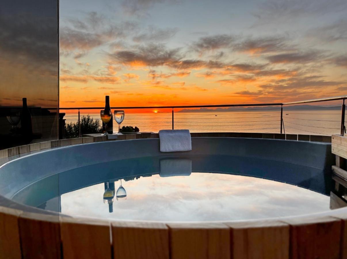 Whale Huys Luxury Oceanfront Eco Villa คานสบาย ภายนอก รูปภาพ