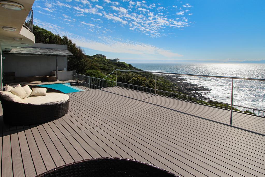 Whale Huys Luxury Oceanfront Eco Villa คานสบาย ห้อง รูปภาพ