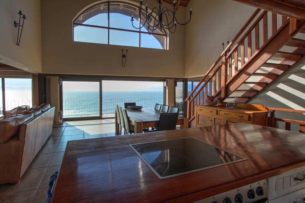 Whale Huys Luxury Oceanfront Eco Villa คานสบาย ห้อง รูปภาพ