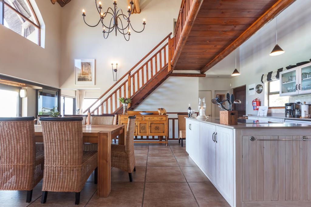 Whale Huys Luxury Oceanfront Eco Villa คานสบาย ภายนอก รูปภาพ