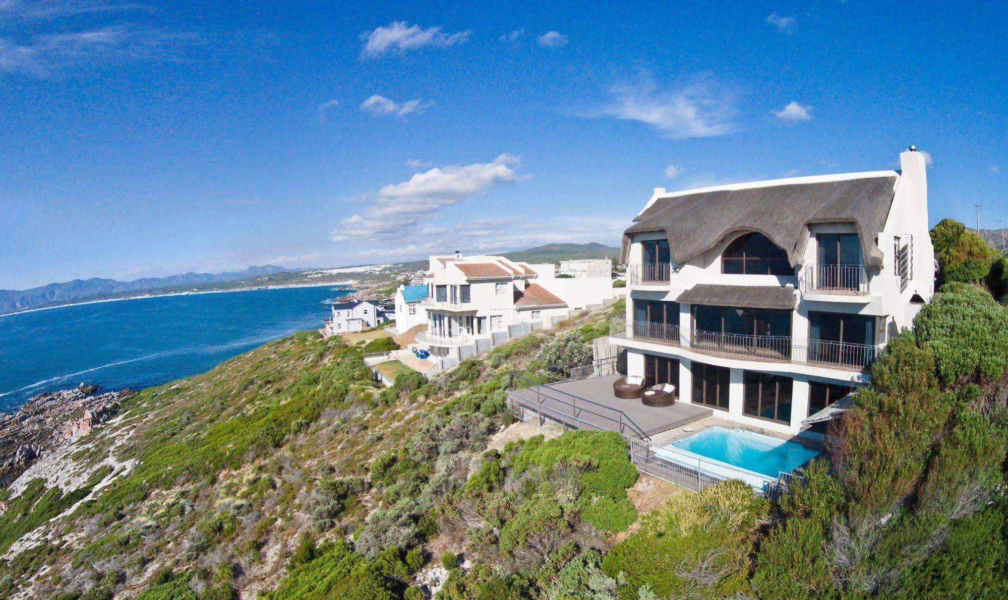 Whale Huys Luxury Oceanfront Eco Villa คานสบาย ภายนอก รูปภาพ