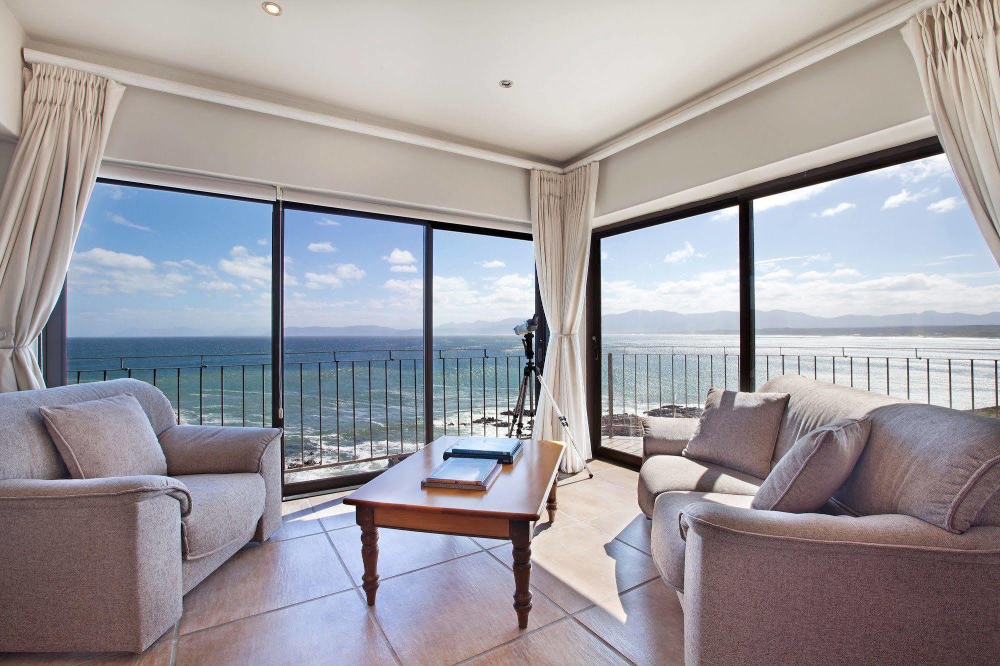 Whale Huys Luxury Oceanfront Eco Villa คานสบาย ภายนอก รูปภาพ